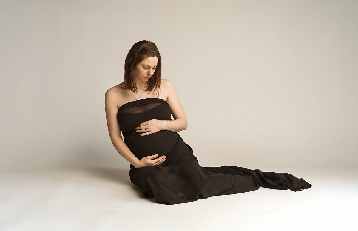 Buffalo, NY and Rochester, NY and WNY Maternity photographer. Newfane, NY Lockport NY Wilson NY Lewiston NY Amherst NY Medina NY Barker NY Williamsville NY East Aurora NY Maternity Photographer