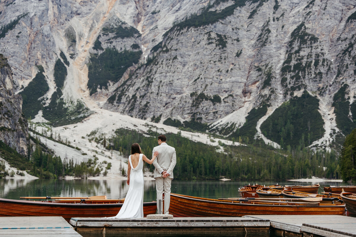bride and groom romantic dolomites lake Braies elopement