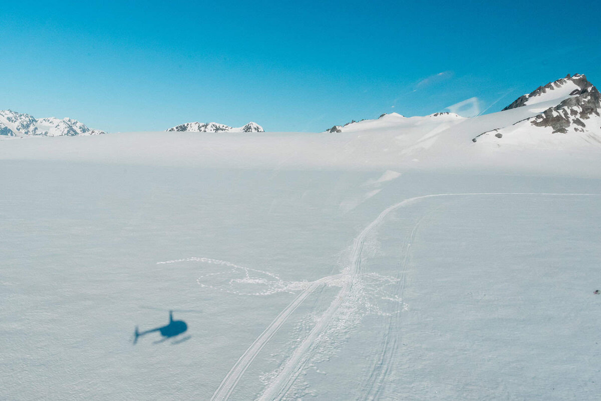 luxury-alaska-elopement-destination-experience