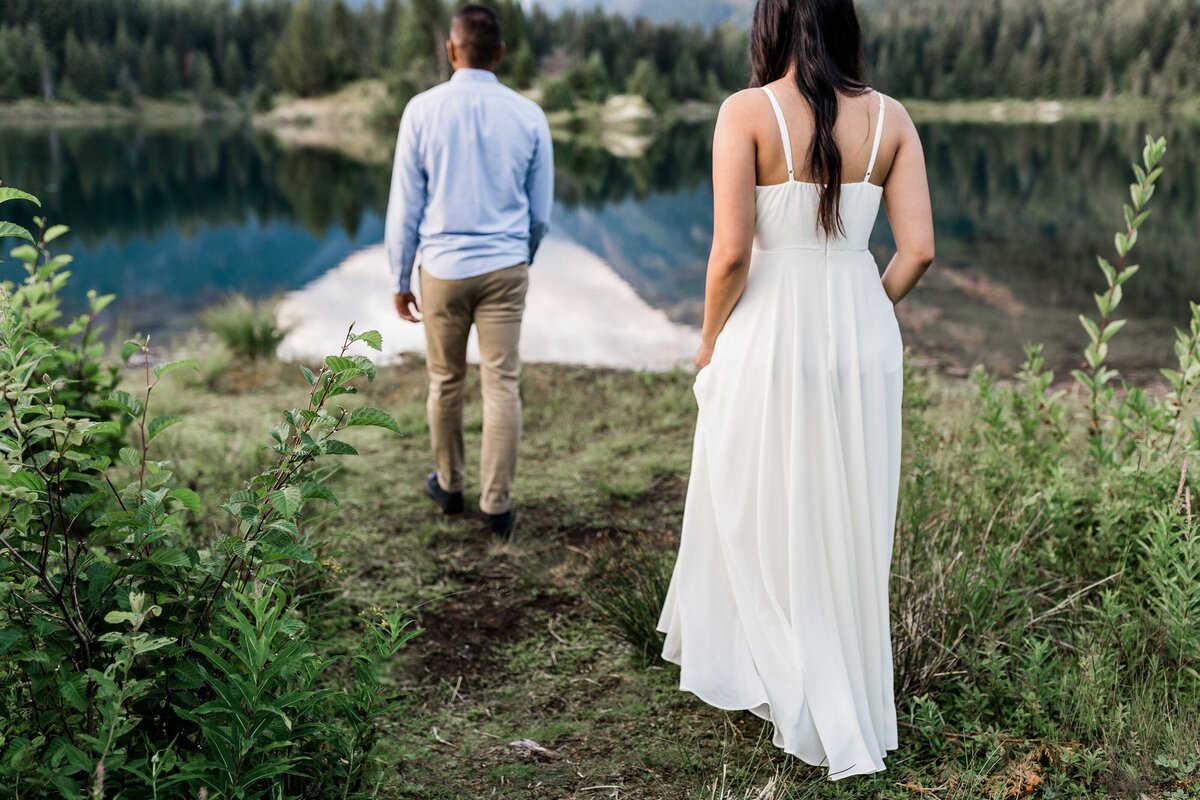 Gold Creek Pond Engagement_Megan Montalvo Photography_0096