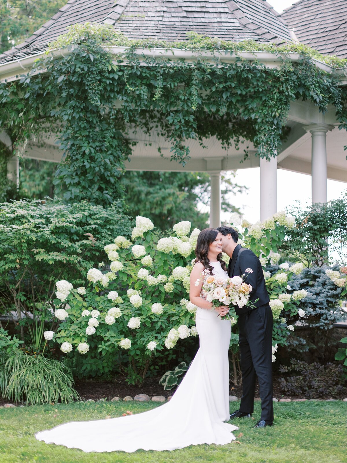 caileigh-langford-keswick-wedding-tented_0027