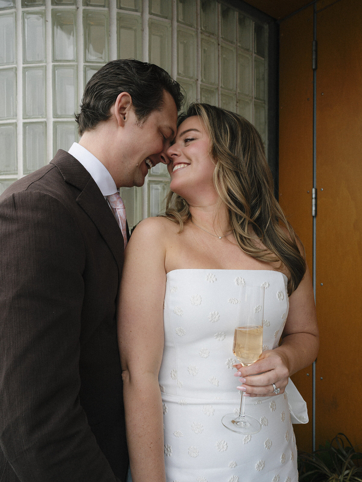 KWEl x Nikki Daskalakis - 807