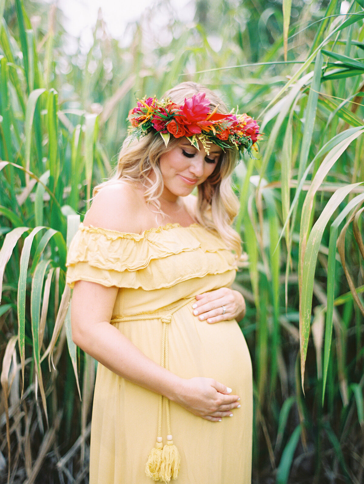 HollyMaternity | Hawaii Wedding & Lifestyle Photography | Ashley Goodwin Photography