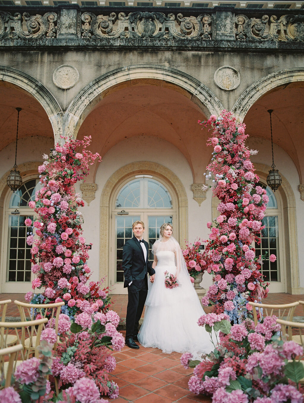 08-philbrook-museum-pink-tented-wedding
