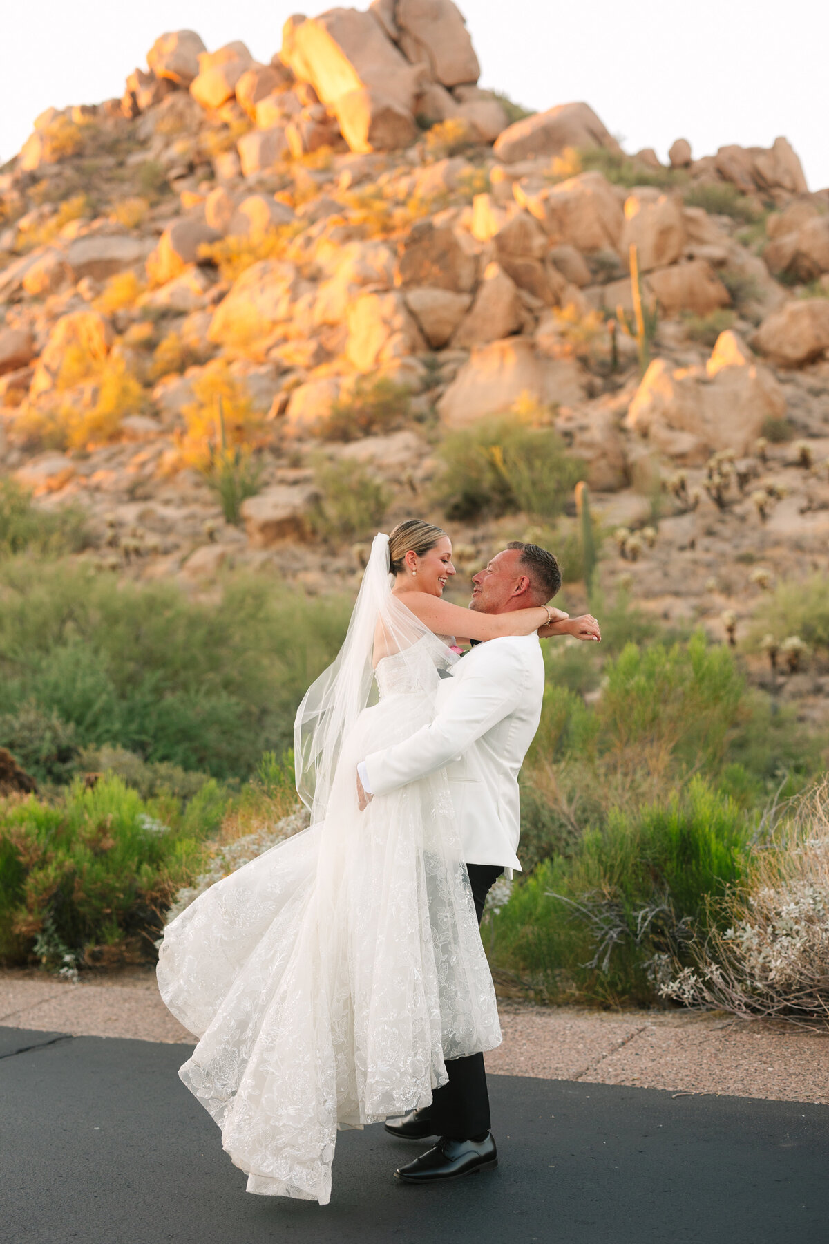 a-day-to-cherish-four-seasons-scottsdale-wedding-planning