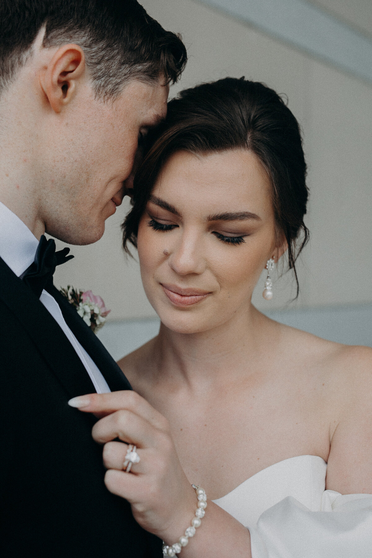 russian-couple-on-wedding-day