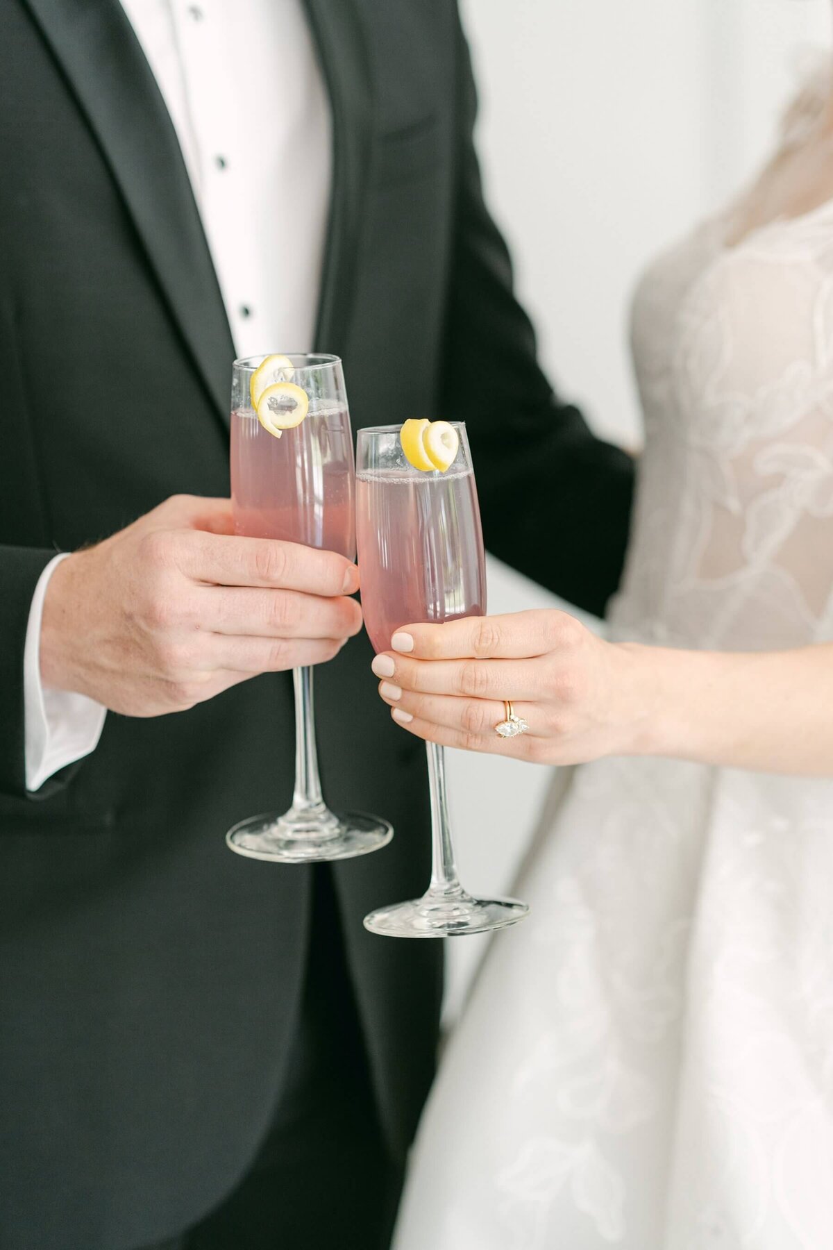 Minnesota_Wedding_Photographer_Jennifer_Sanders_Photography_Hutton_House_Medicine_Lake_0065