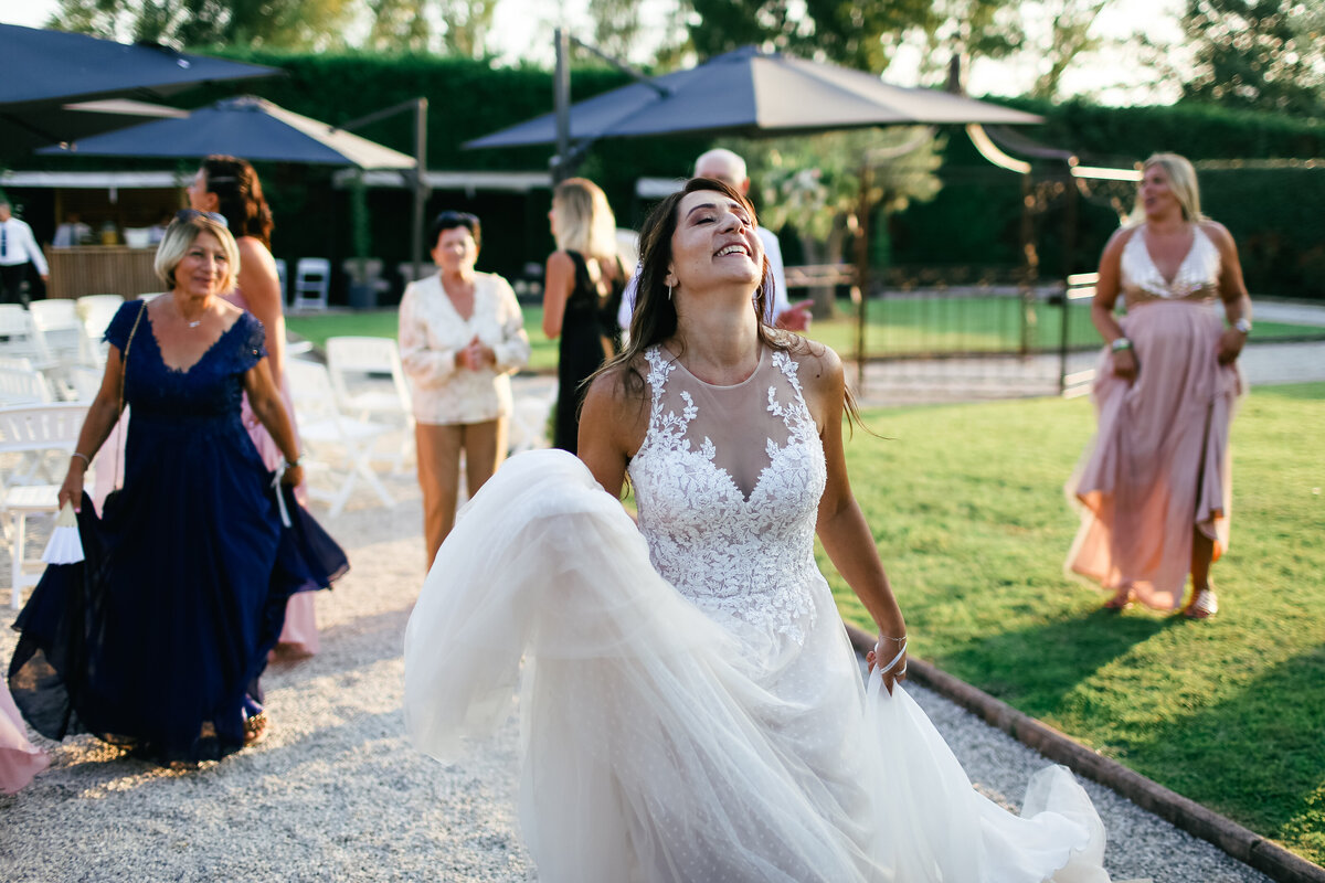 luxury-destination-wedding-chateau-vaudois-provence-leslie-choucard-photography-24