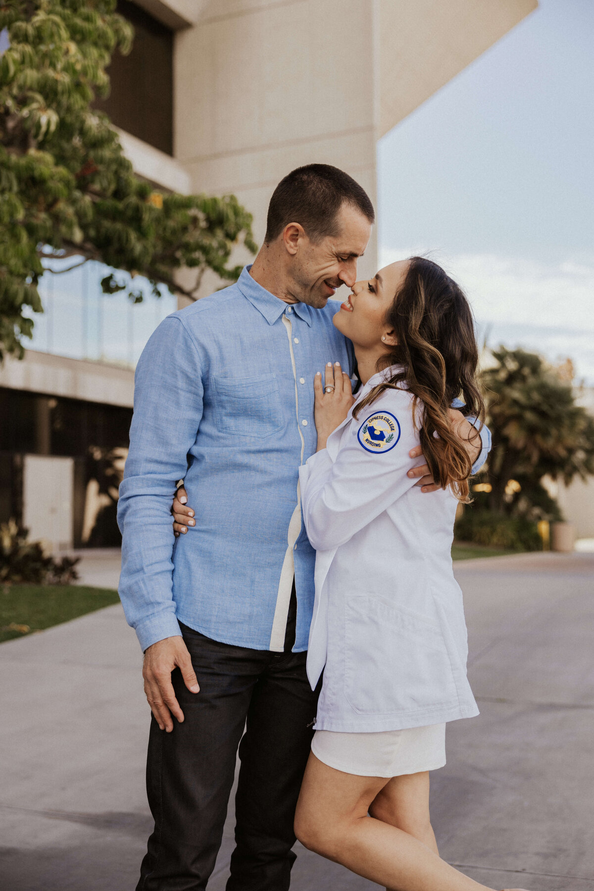 couple-cypress-medical-student-grad-photoshoot