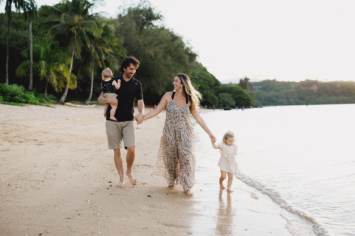 Weis-Family-Portraits-Kauai-2022-AM-Photography-87