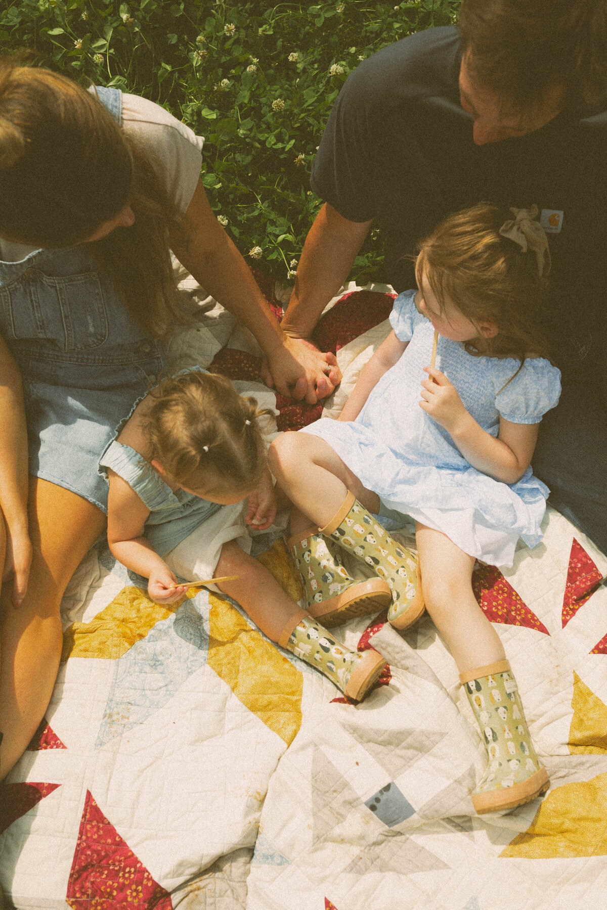 hartsburg-mo-farm-family-session-columbia-photographer-240608-0260