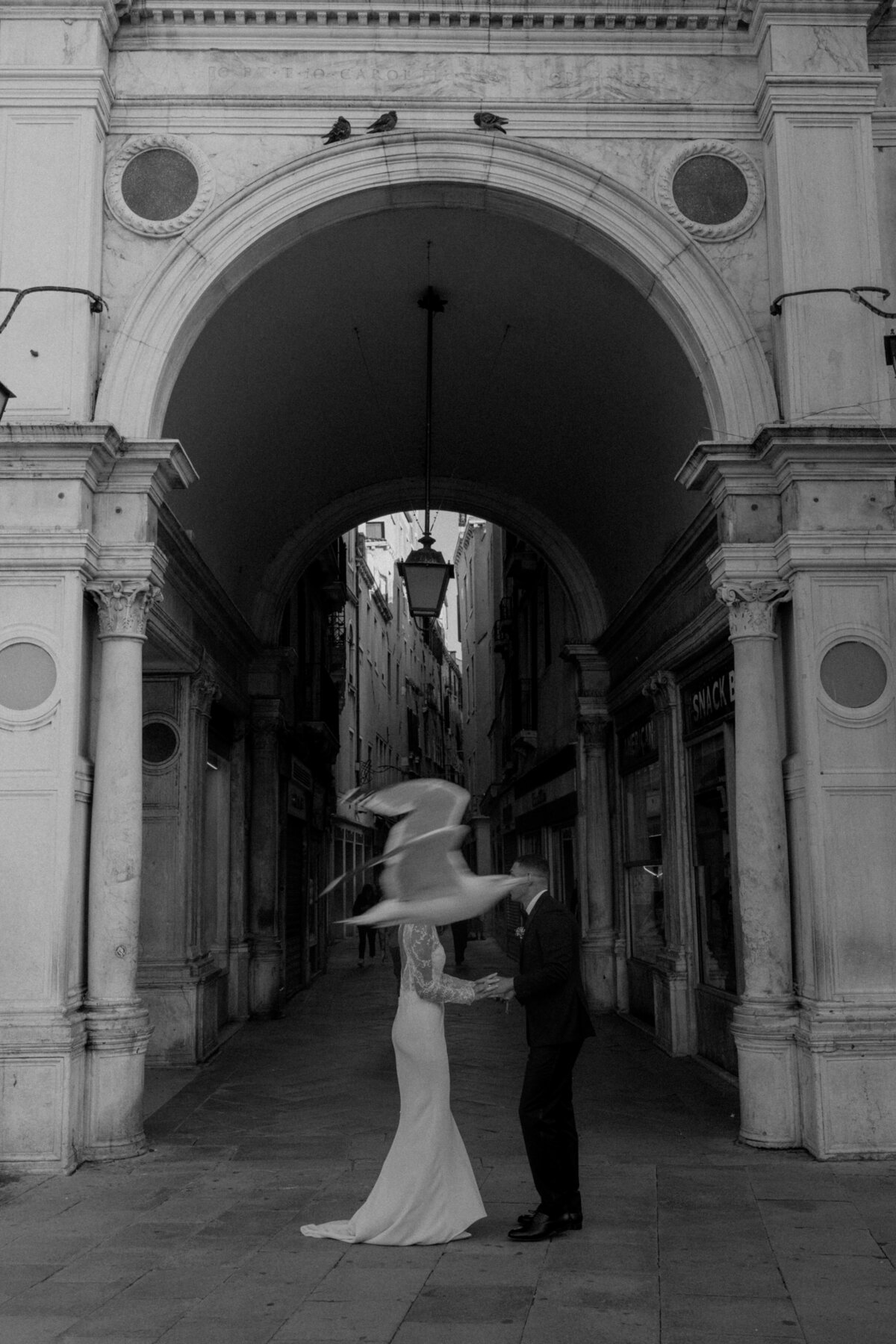Venice-Elopement-E-W91
