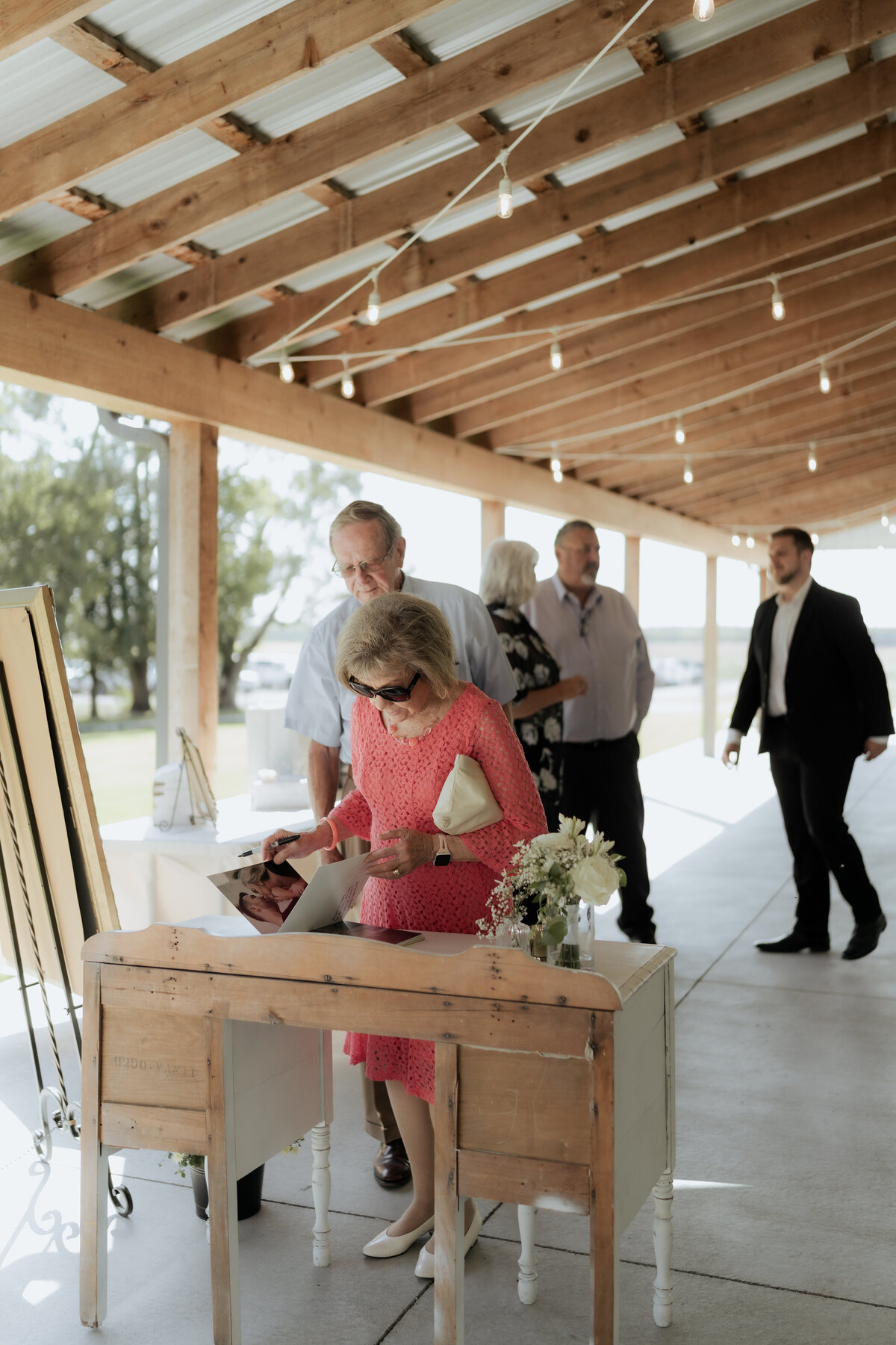 pile-wedding-548