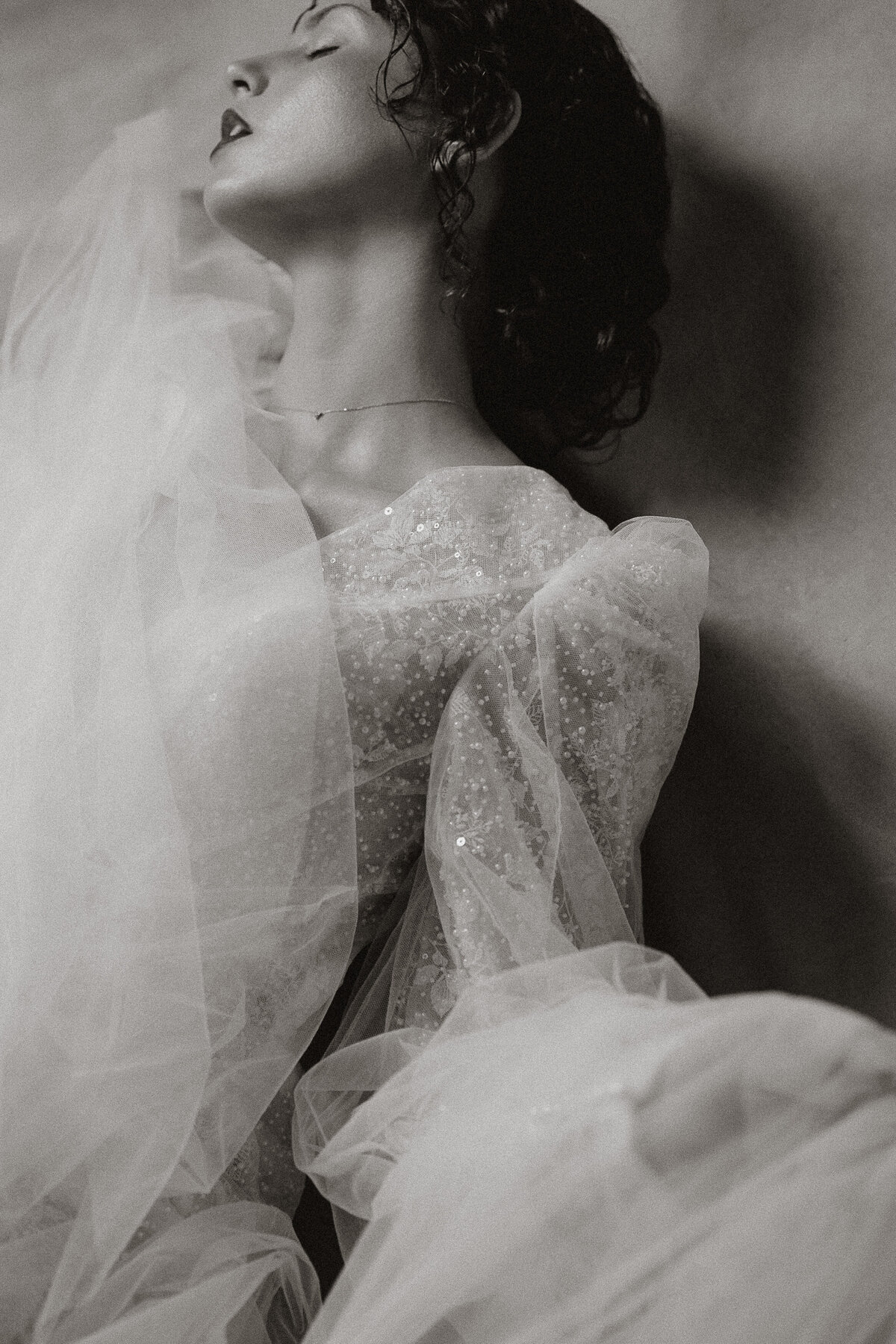 WEBSITE-ottawa-toronto-pec-montreal-sutton-quebec-ontario-storytelling-editorial-fineart-wedding-elopement-bridal-studio-photographer-3382
