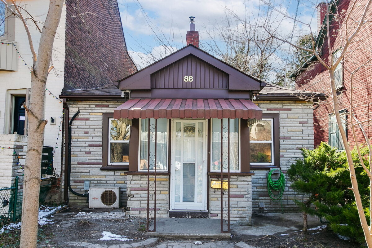 1-web-or-mls-1_001_Exterior Front