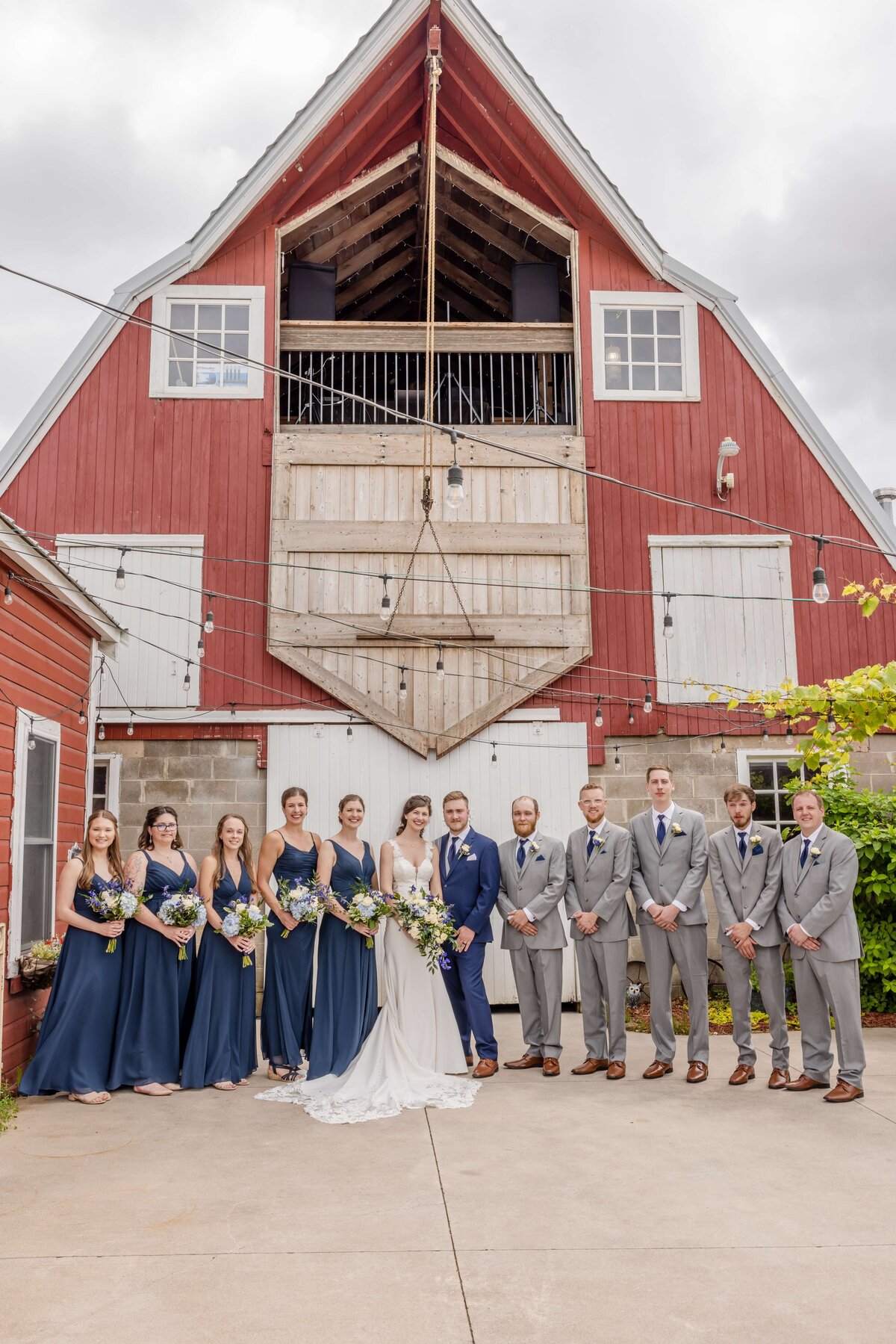 Sarah & Damian Wedding photo - DVX10493