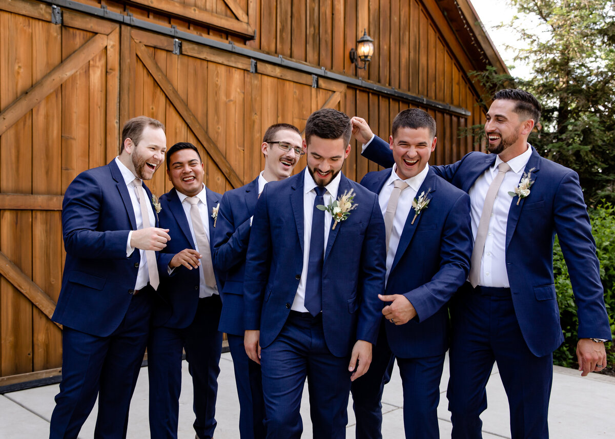 05282023_Emily+ZachWedding_GraceBarnCA_AnjaJensenPhotography-517