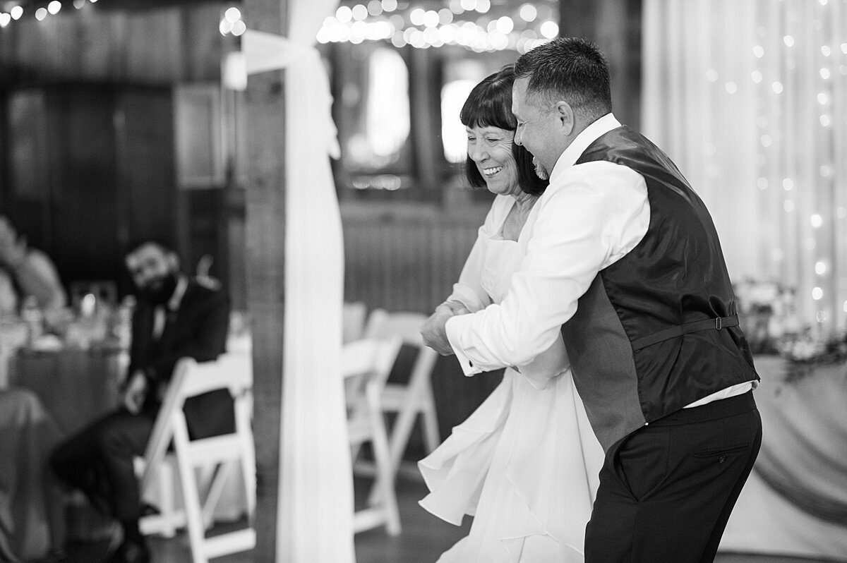 willow-grove-events-wedding-mother-son-dance