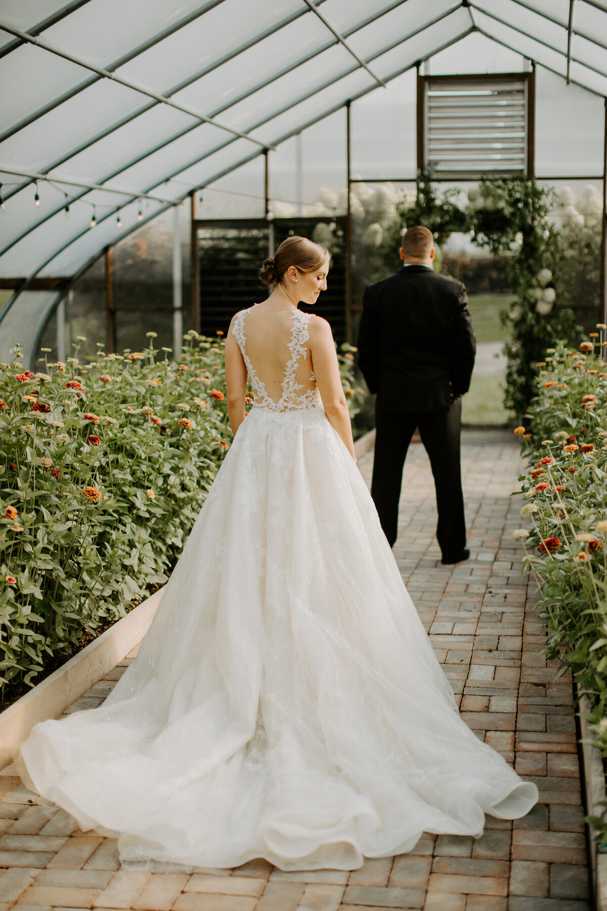 Liam-Victoria-Little Flower Farm-Hopkinton-MA-289