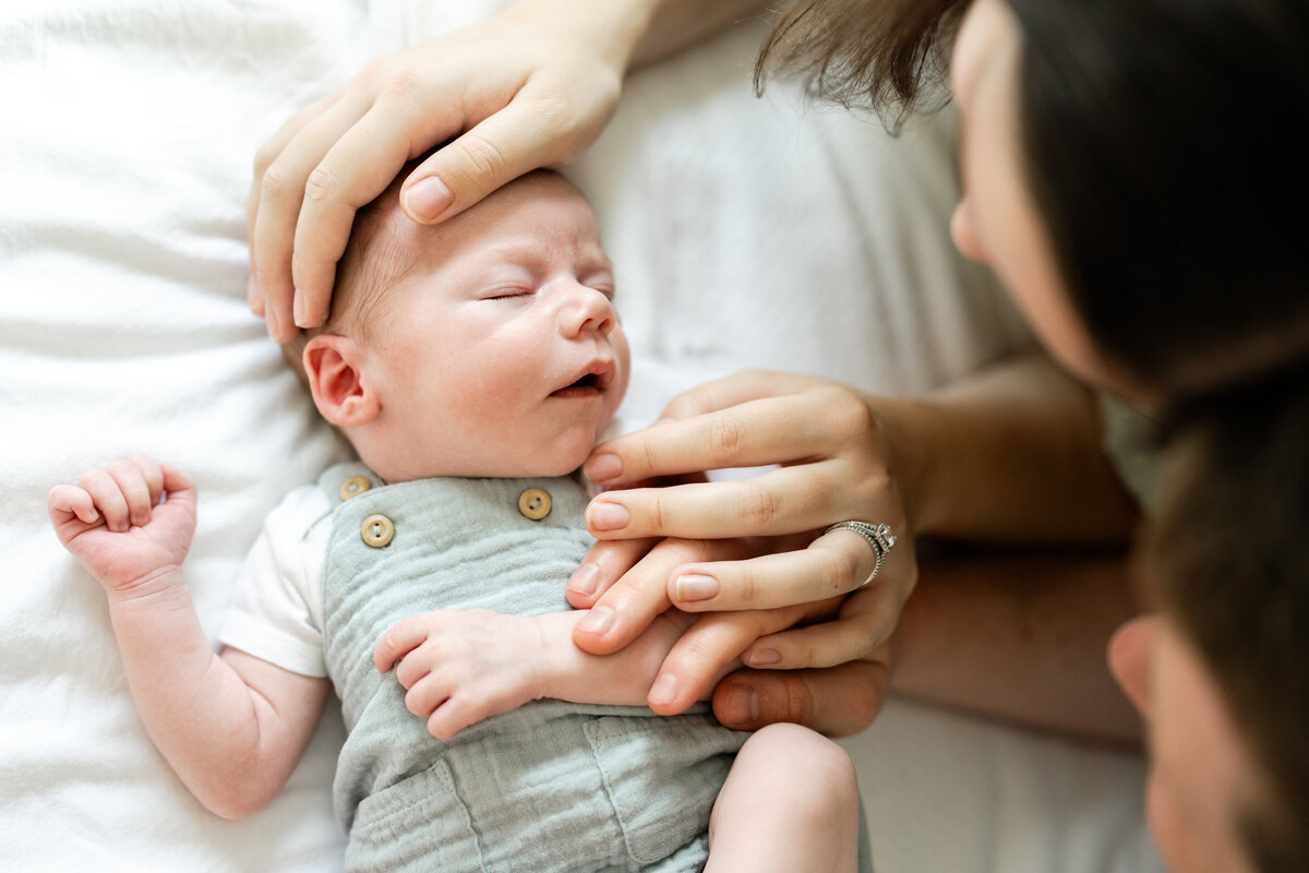 in-home-newborn-photo-shoot-8