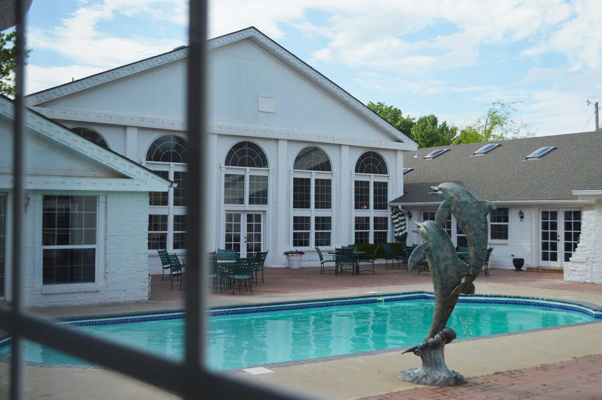 Lewcy Manor Courtyard