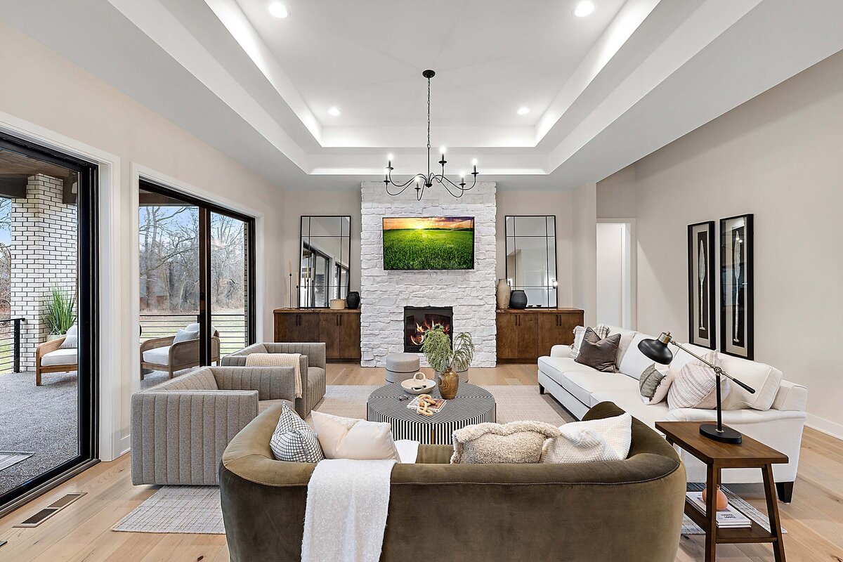 05-70802 Renata New Staging-5