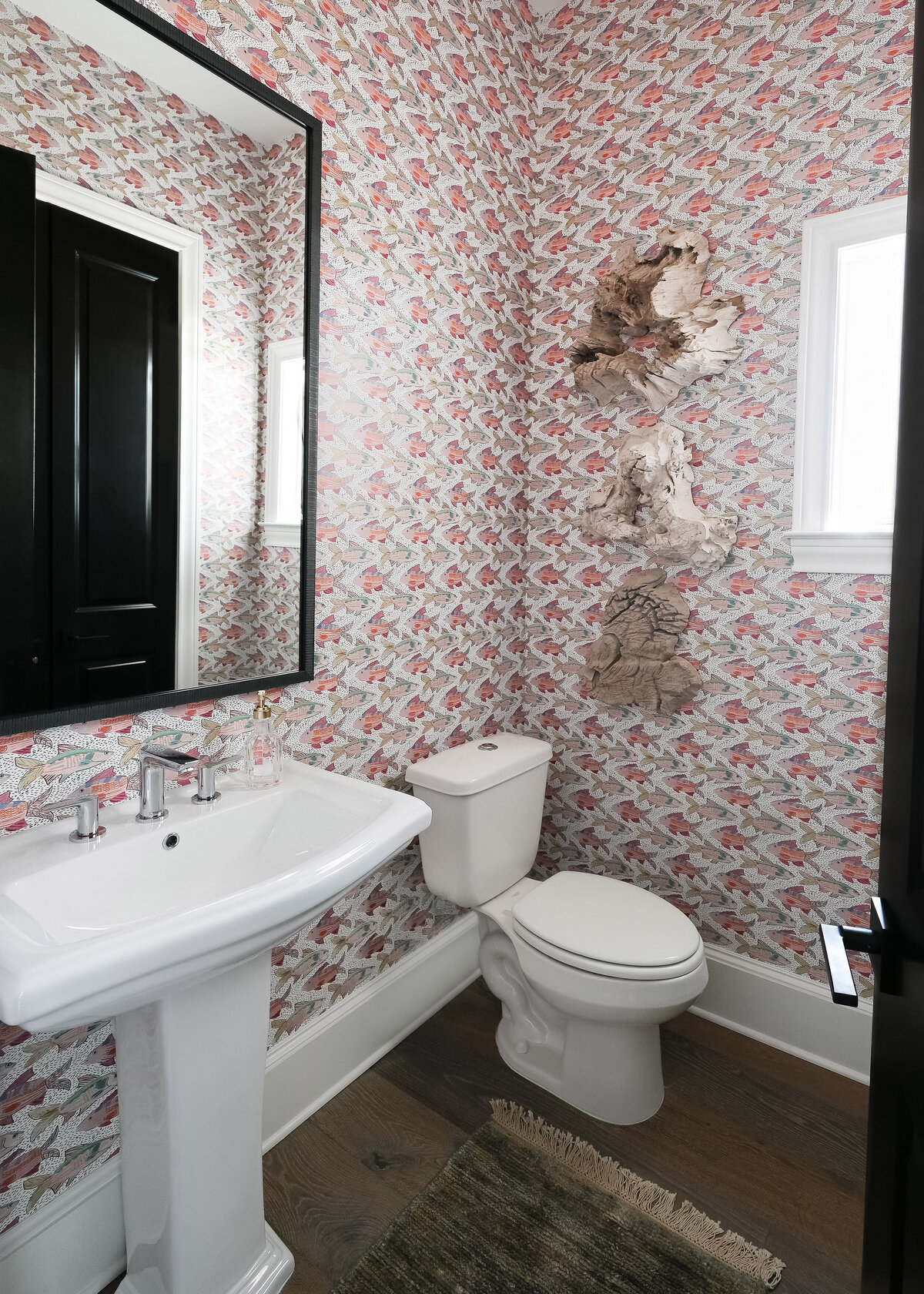 monte-patterned-bathroom-design