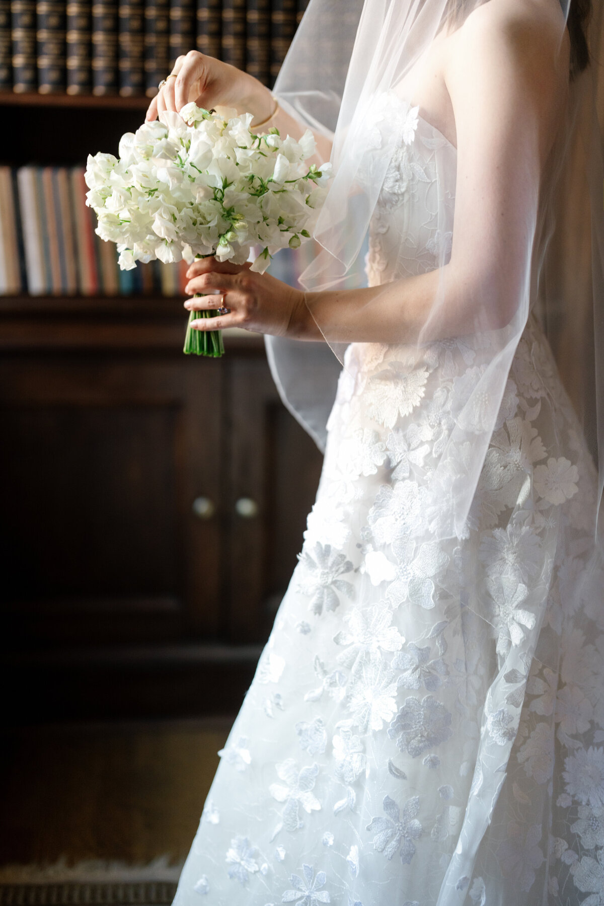 Aspen-Avenue-The-Berlez-Chicago-Wedding-Photographer-Clementine-Custom-Events-Racquet-Club-of-Chicago-Avant-Gardenia-Posh-Production-Cagen-Orchestra-Nika-Vaughan-BBJ-La-Tavola -Vogue-Editorial-High-Fashion-Fine-Art-Luxury-Journalism-111