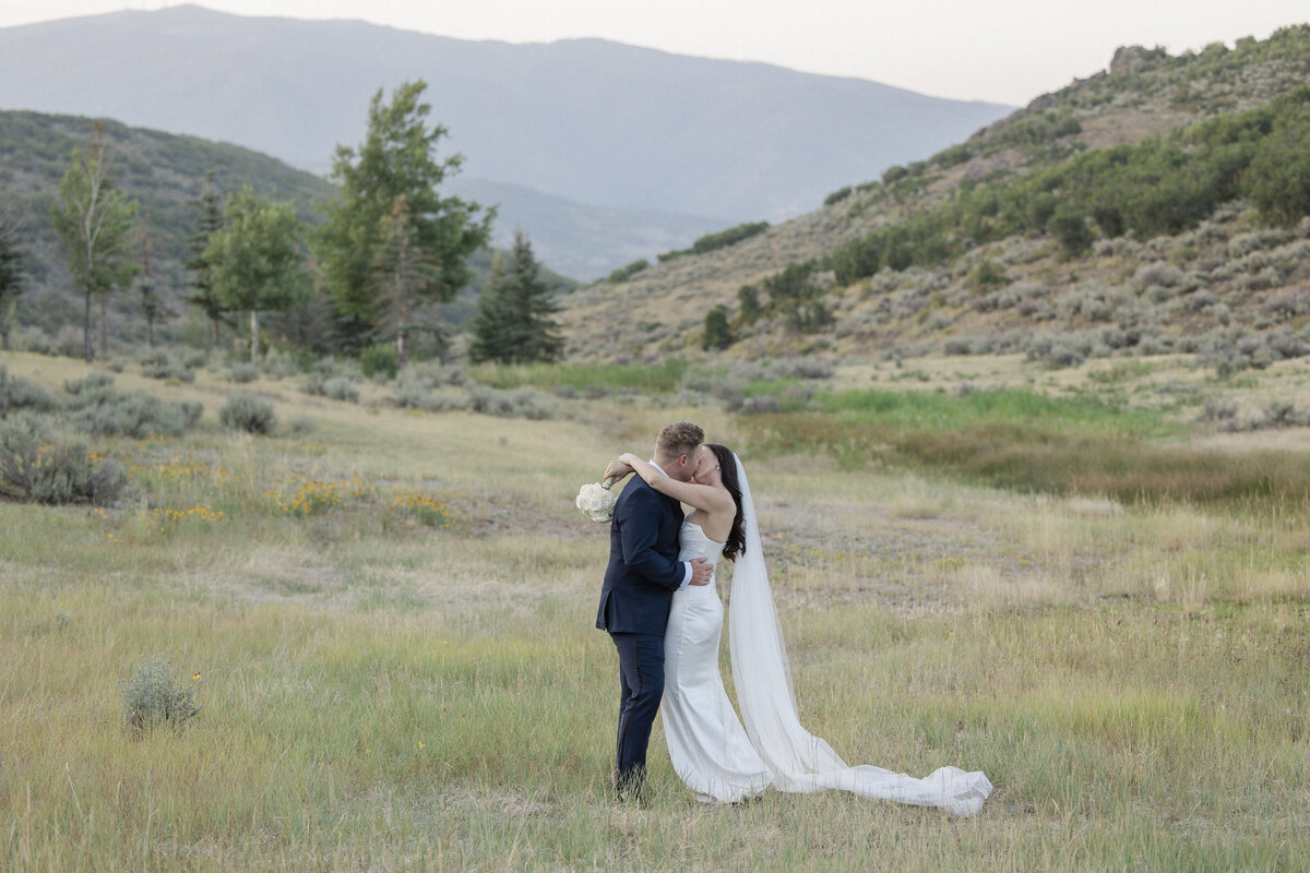 ashley-matt-promontory-park-city-utah-micro-wedding-elopement-kaushay-and-co-events-14