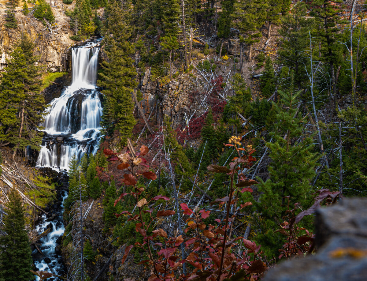 Yellowstone waterfall