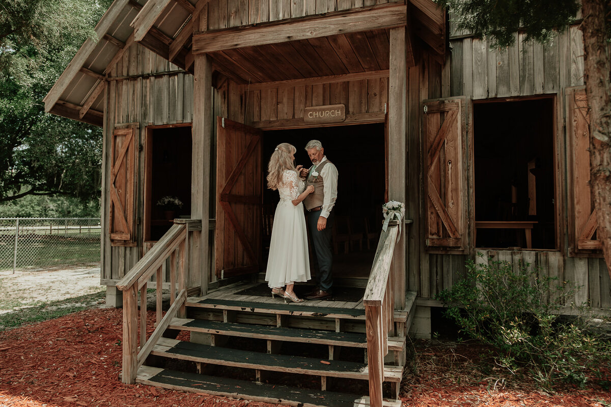 Early Florida Village Intimate Wedding_JessicaAccoPhotography - Lynne & Frank - Intimate Wedding 2024--3