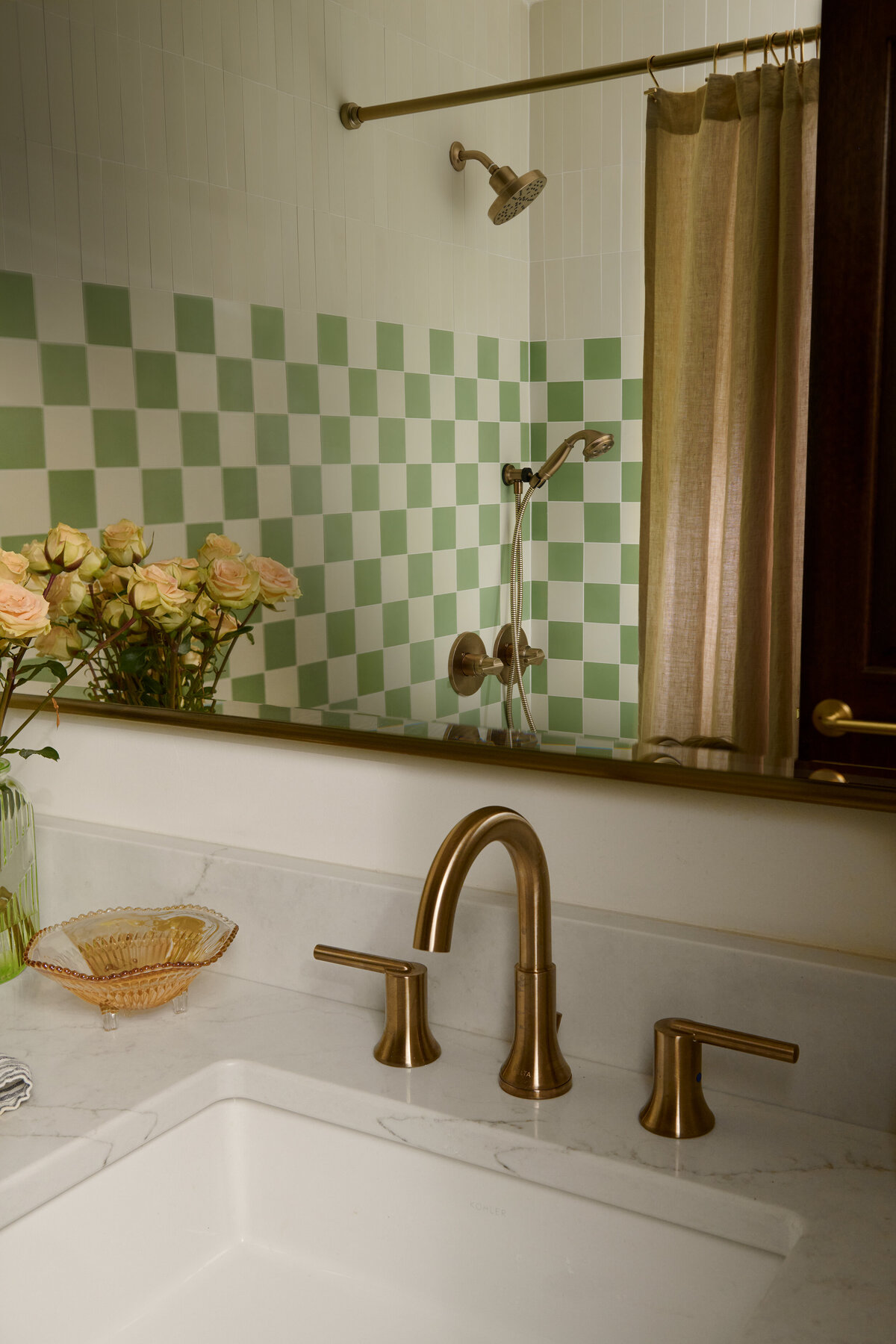 Bathroom 6 - Web