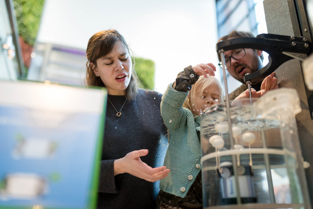 Boston-Family-Photographer-Science-Museum-1