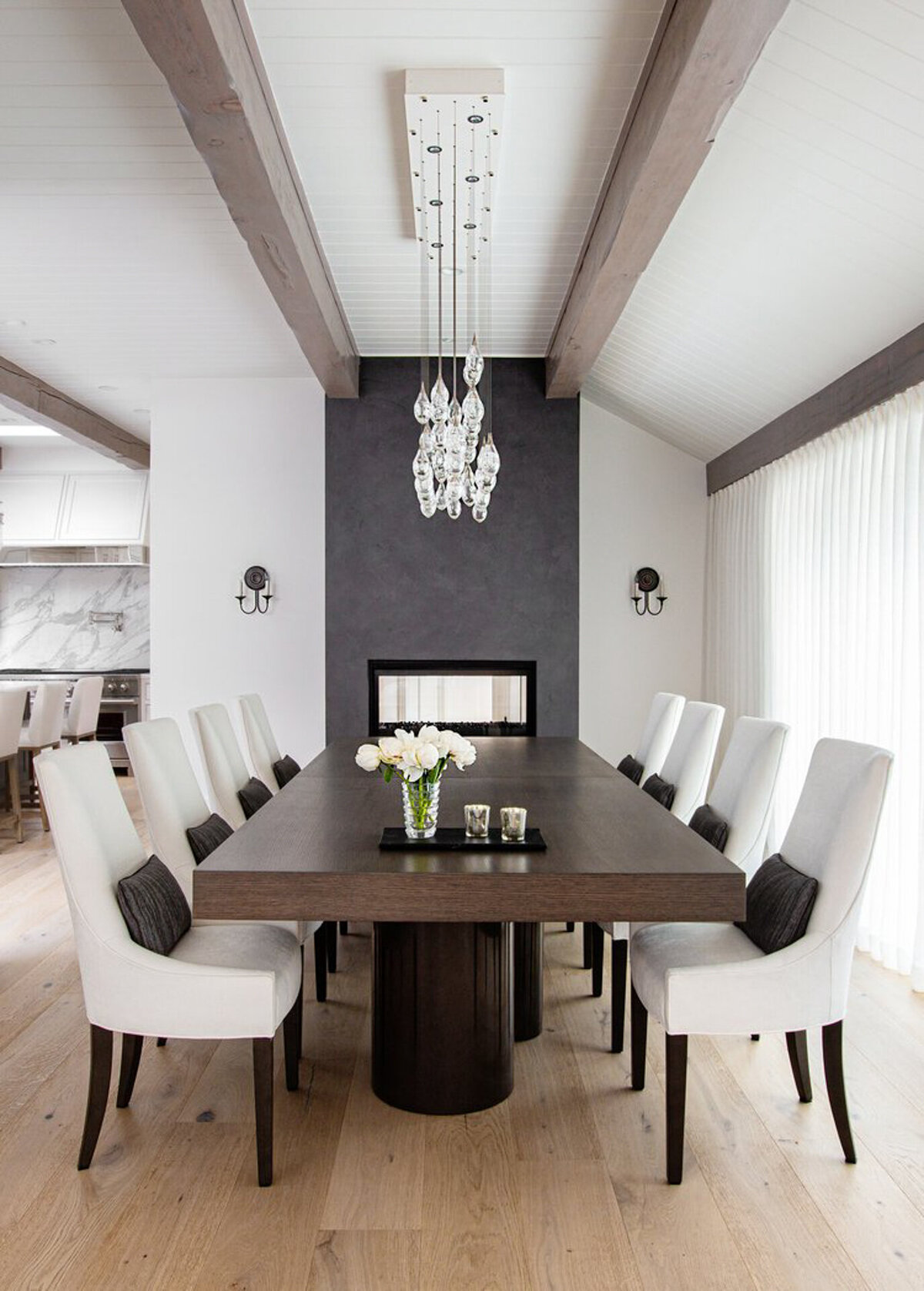 Beverly-Hills-Transitional-by-Dana-Triano-Designs--11