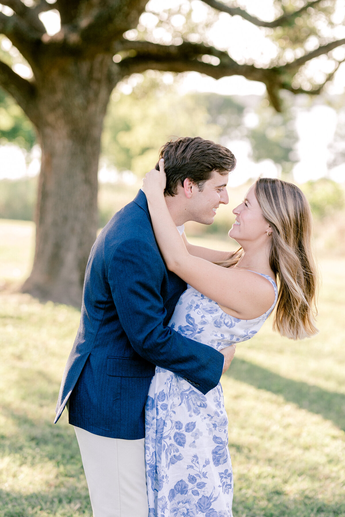 Regan & Owen's White Rock Lake Engagement Session | Dallas Wedding Photographer | Sami Kathryn Photography-7