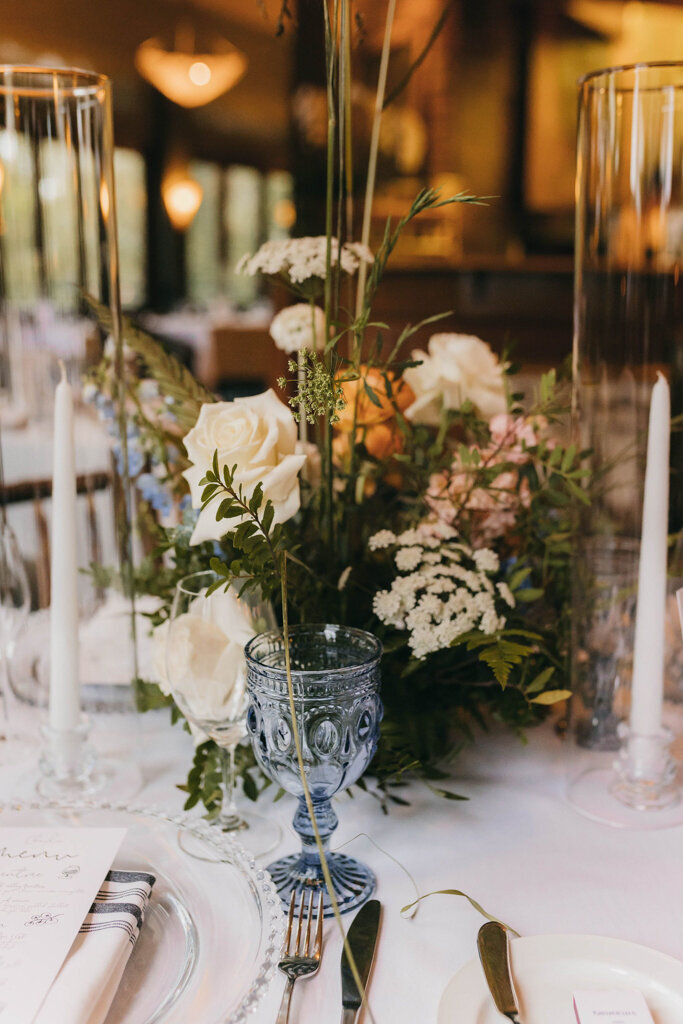 Fall-inspired reception tablescape created by Coco & Ash, an intimate and modern wedding planner based in Calgary, Alberta.  Featured on the Brontë Bride Vendor Guide.