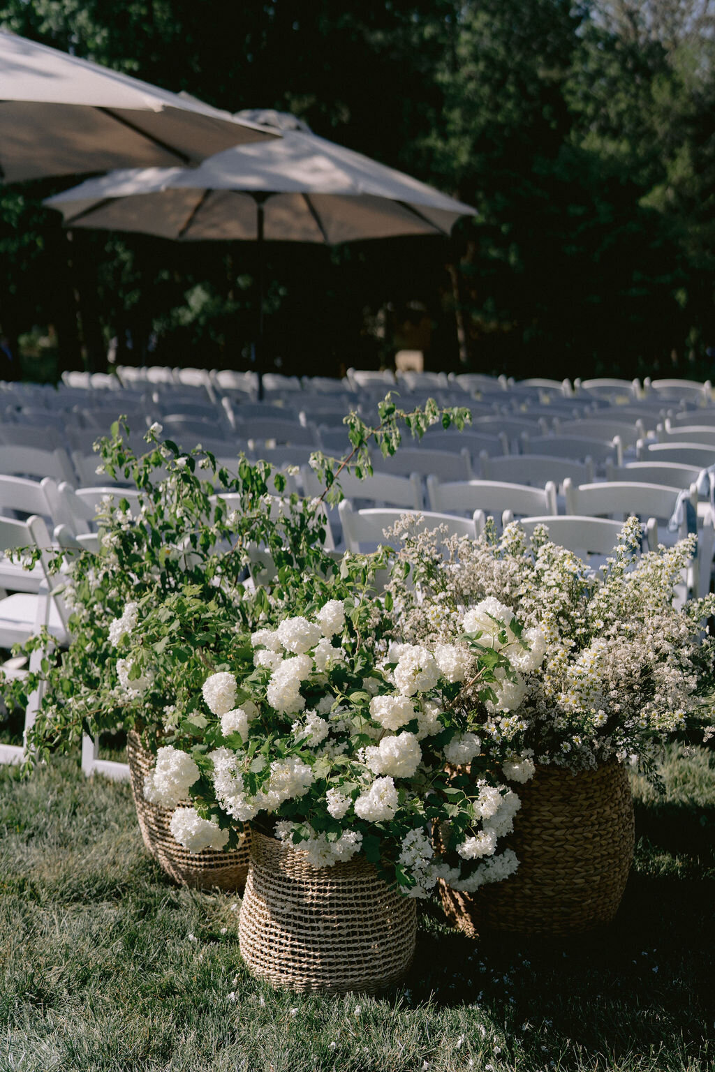 NikkiSanterre_EastCoastLuxuryWeddingPhotographer_CliftonInnWedding_Sky&Ryan-397