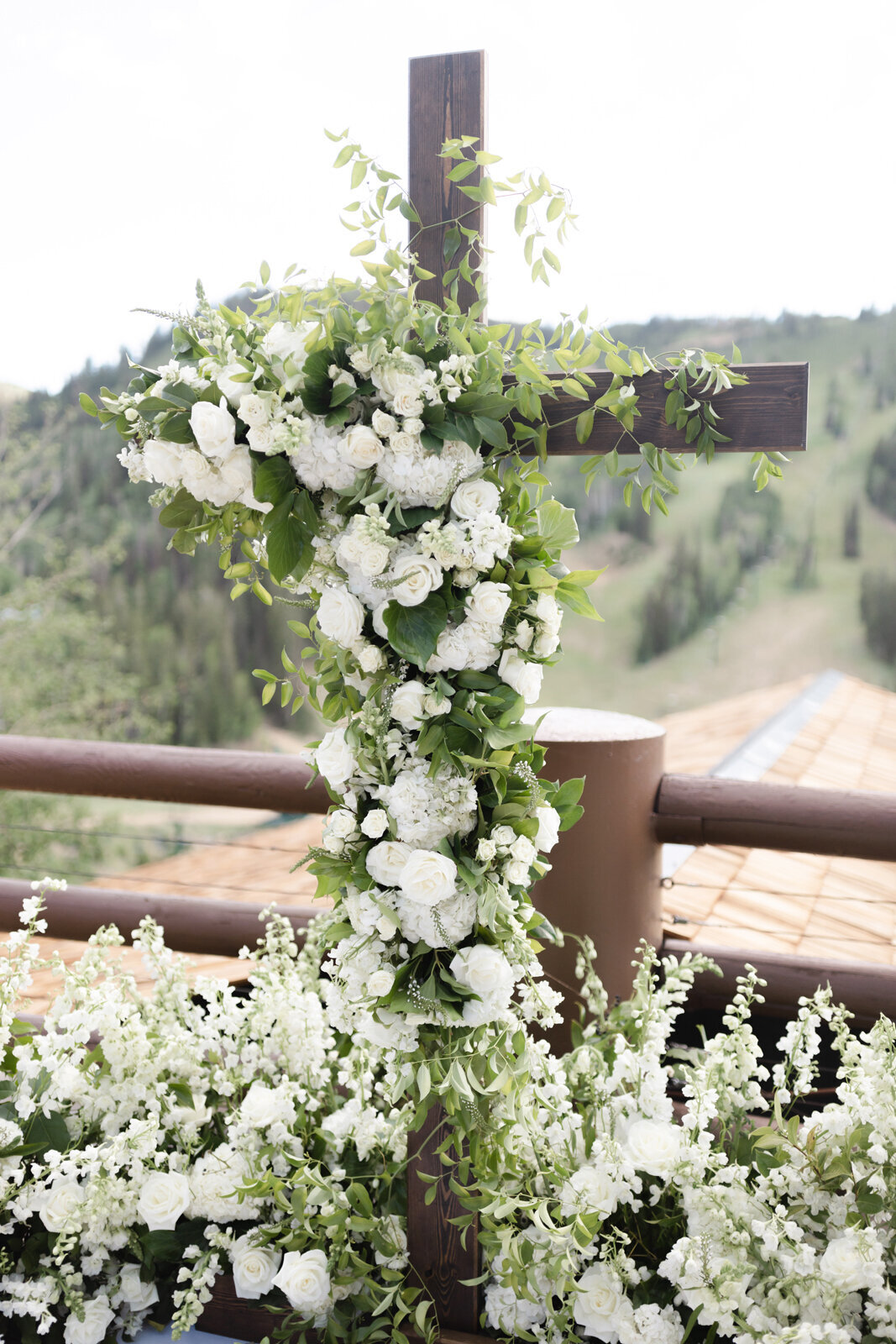 stein-eriksen-lodge-july-summer-park-city-mountain-wedding-pepper-nix-2212-1101