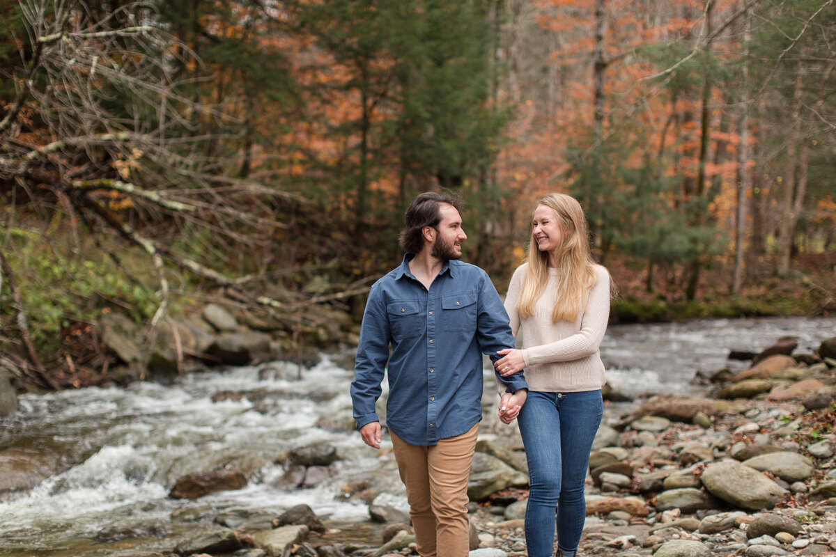 Tommy-Julianna-Huntington-Vermont-Engagement-3066