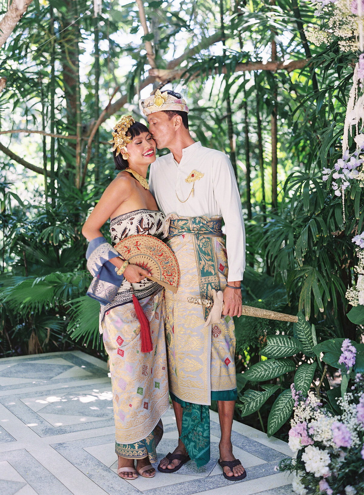 Bali Glass House Tirtha - Vicki Grafton Photography - Tropical Bali Micro Wedding Elopement Insporation-505