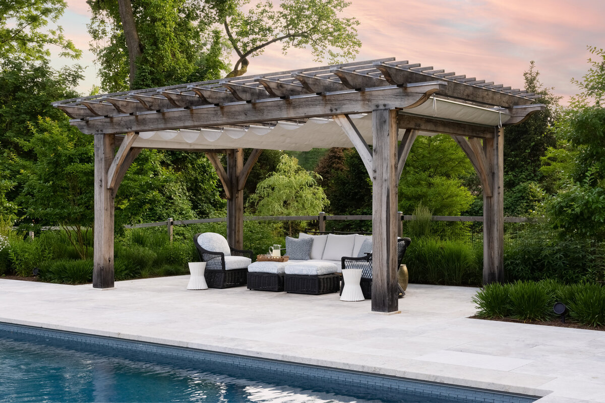 240604-Elizabeth_Reynolds_Raquel_Langworthy_PoolHouse_016