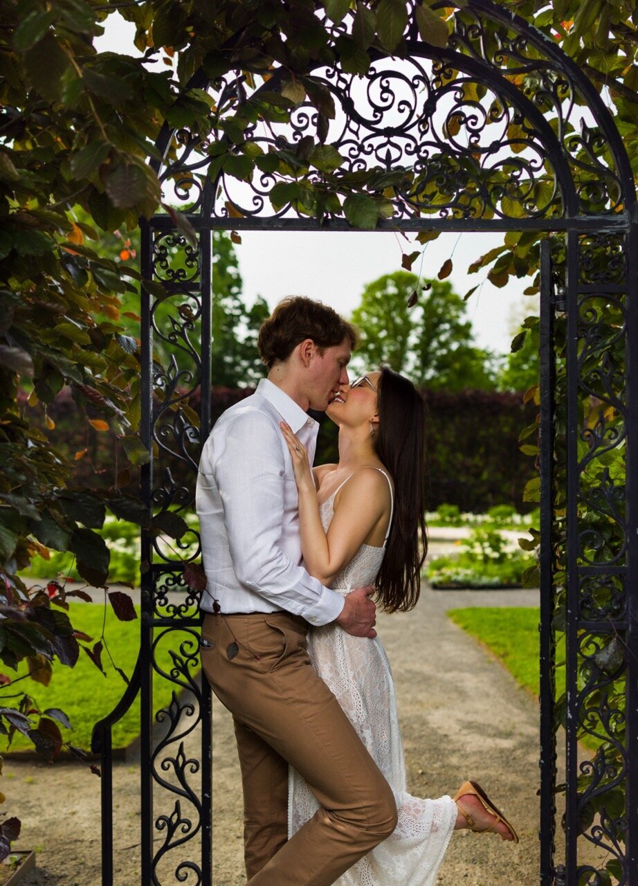 ArielChrisElmBankEngagementSession22025-11 Large