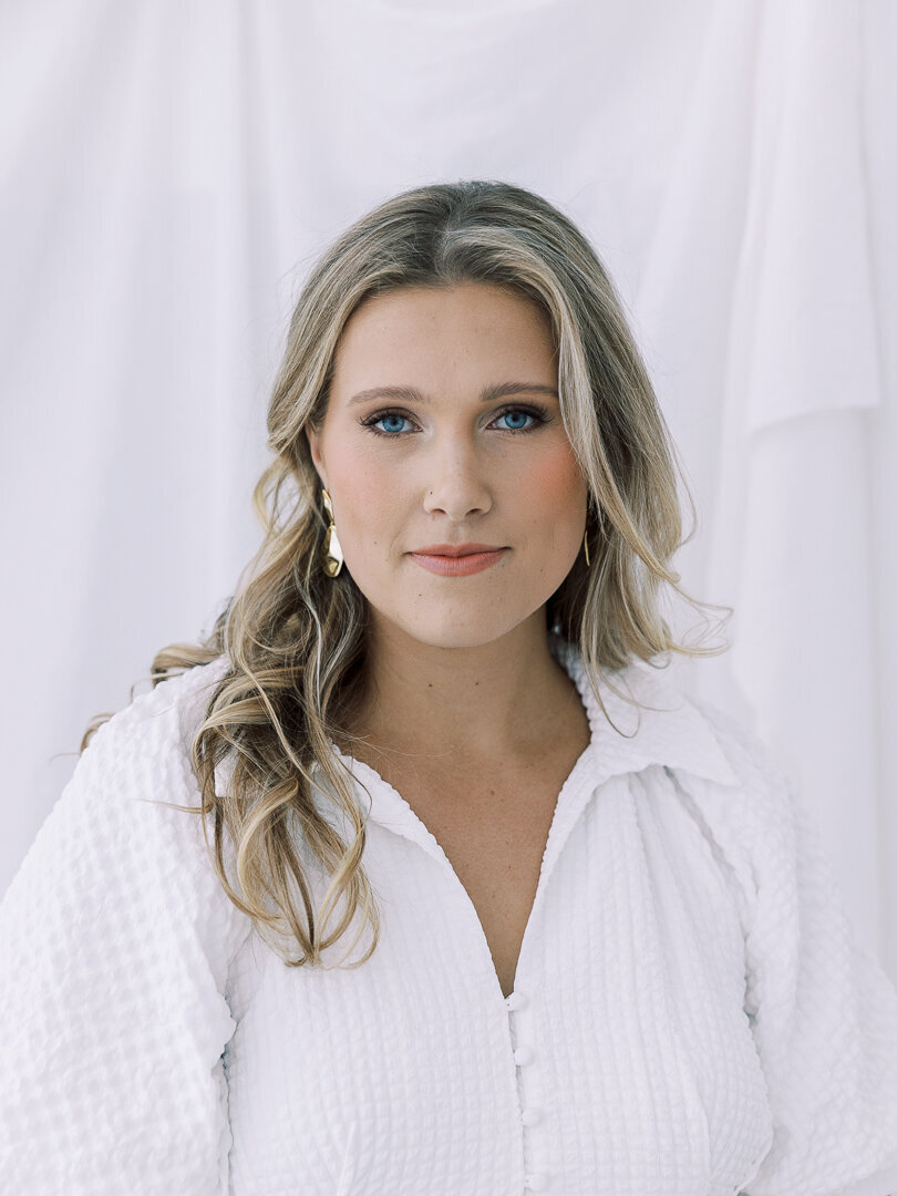 indianapolis headshot branding photo in studio