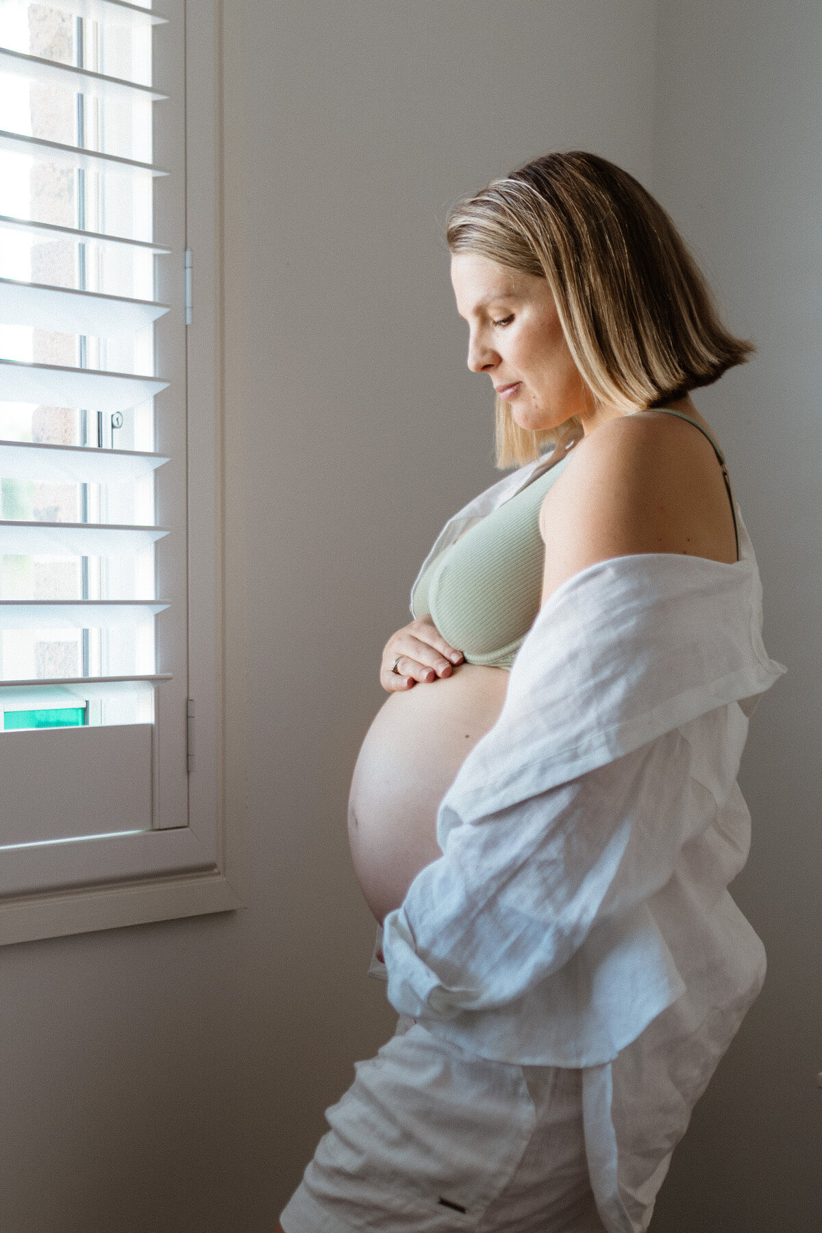 Brisbane-Maternity-Photoshoot-At-Home-Jessica-Anne-3