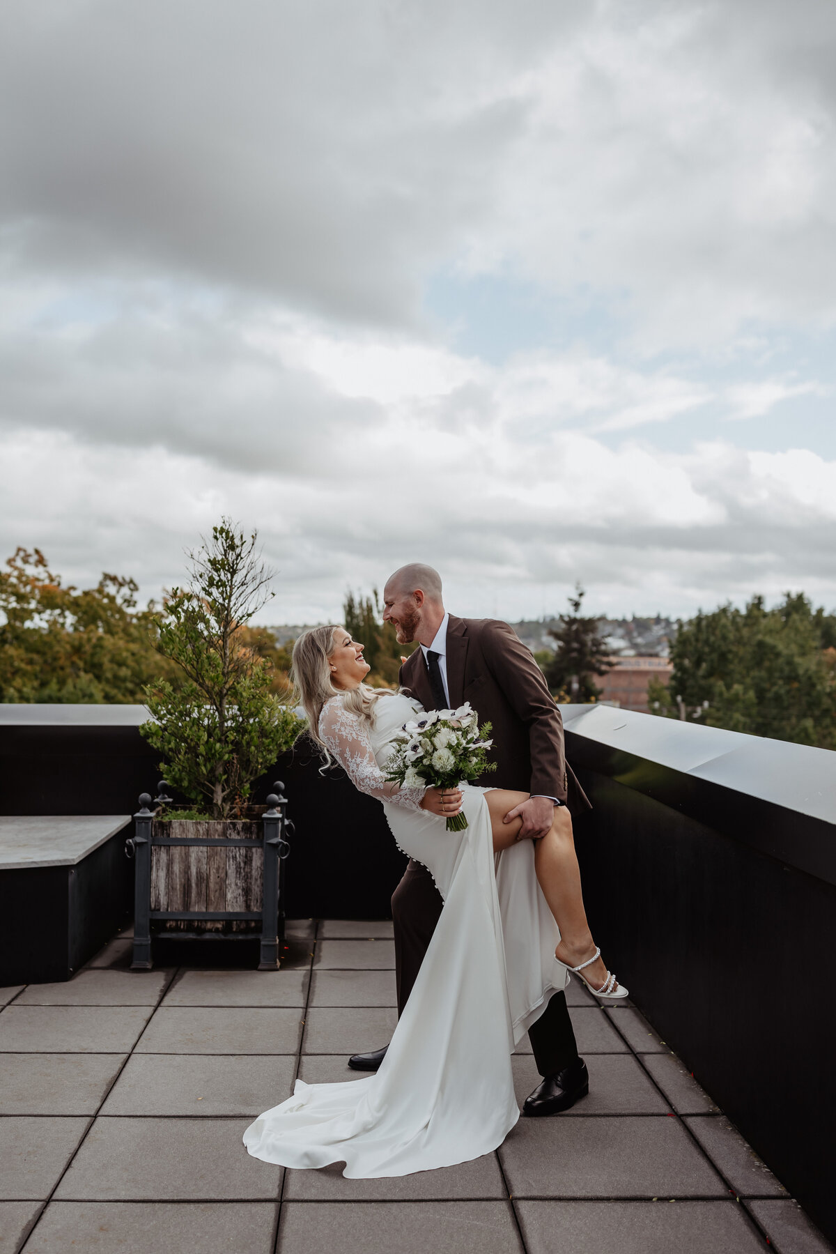 jessica-tyler-olympic-rooftop-pavilion-wedding-215