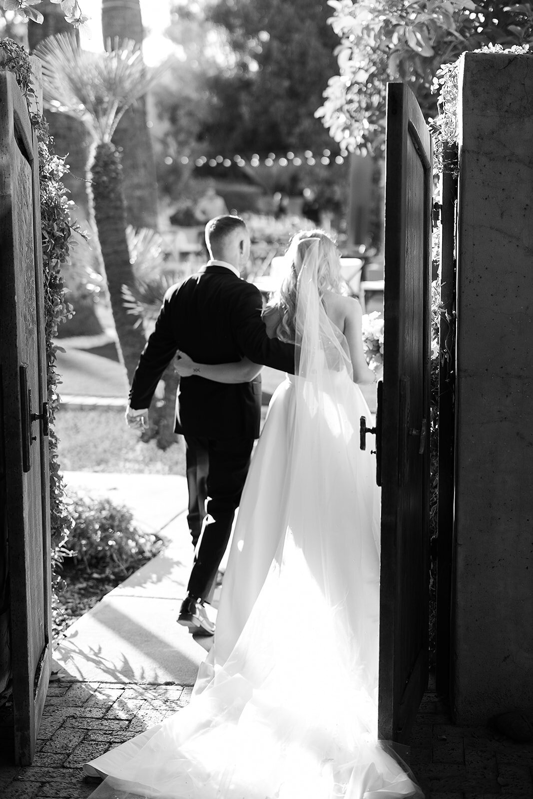 Royal Palms Wedding - Tara Nichole Photo - 2023 - Susanna and Kash-353