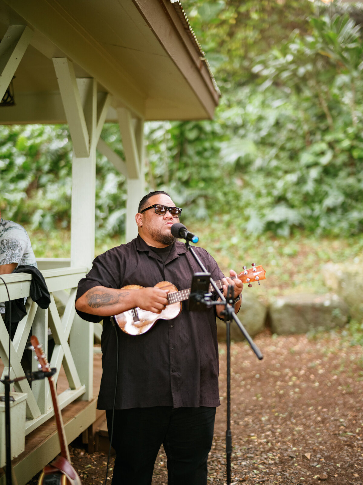 t kira & hannah 0418