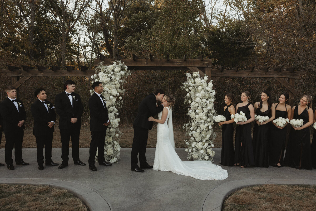 natalieandgarrettwedding_emilyarwinephotography-189