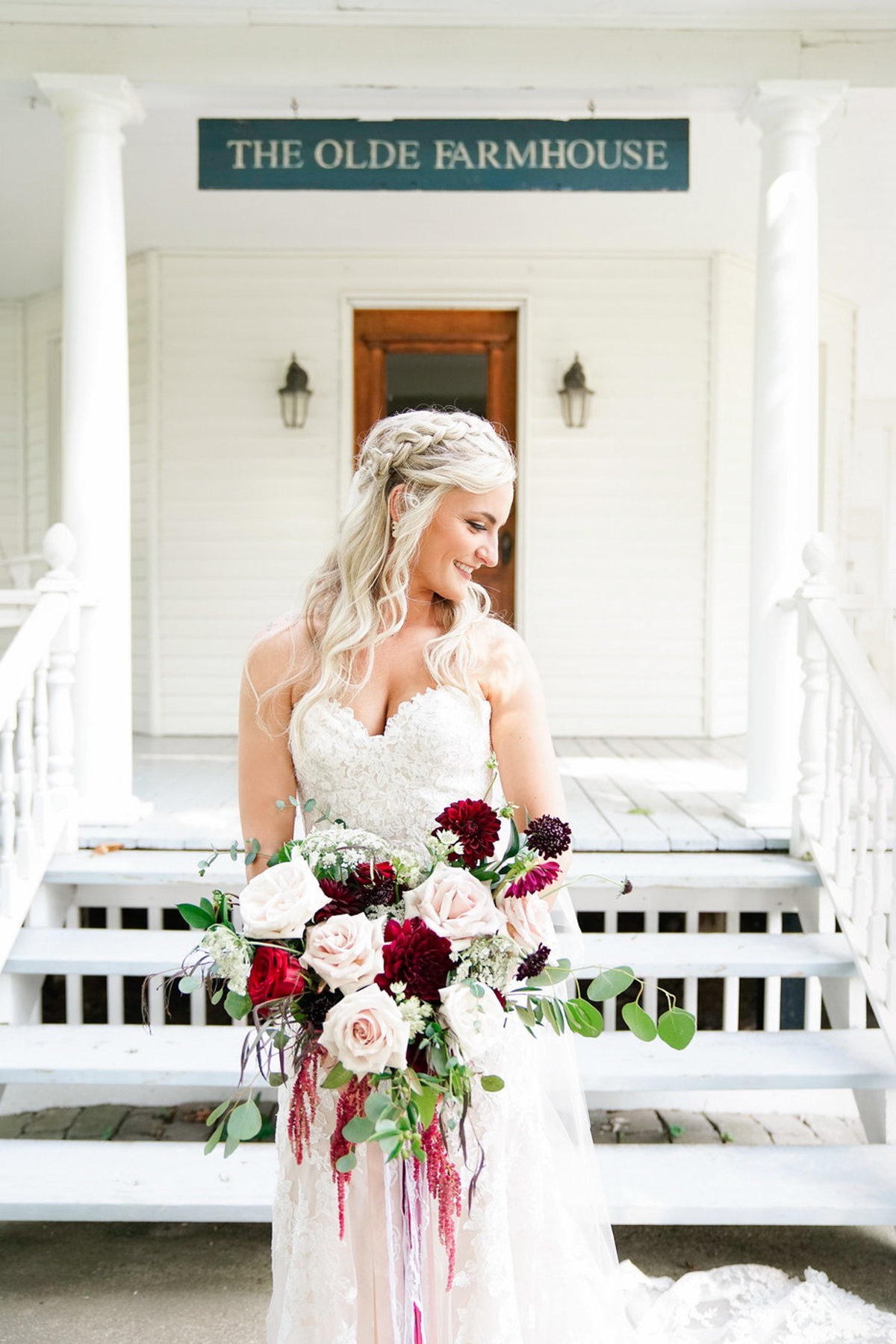 bride-groom-olde-farmhouse-barn