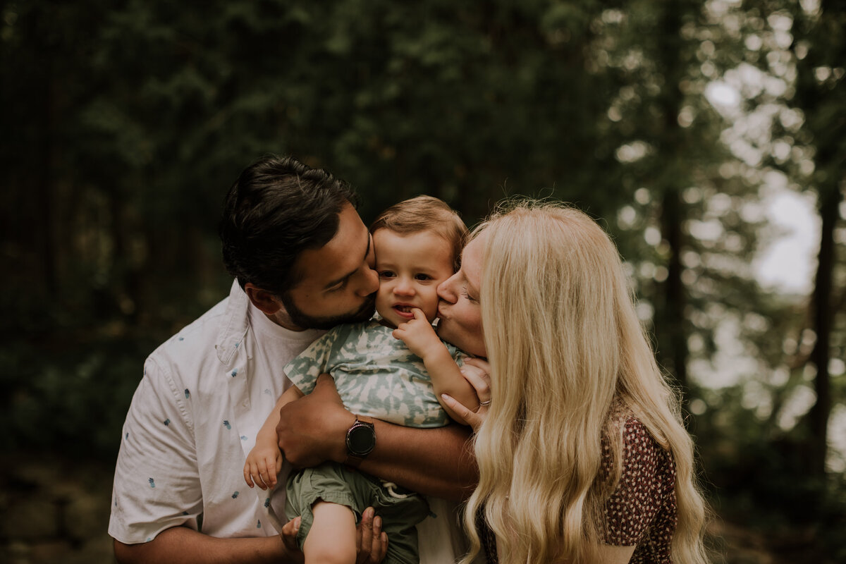 alex-family-birthday-cottage-lake-party-barrie-2